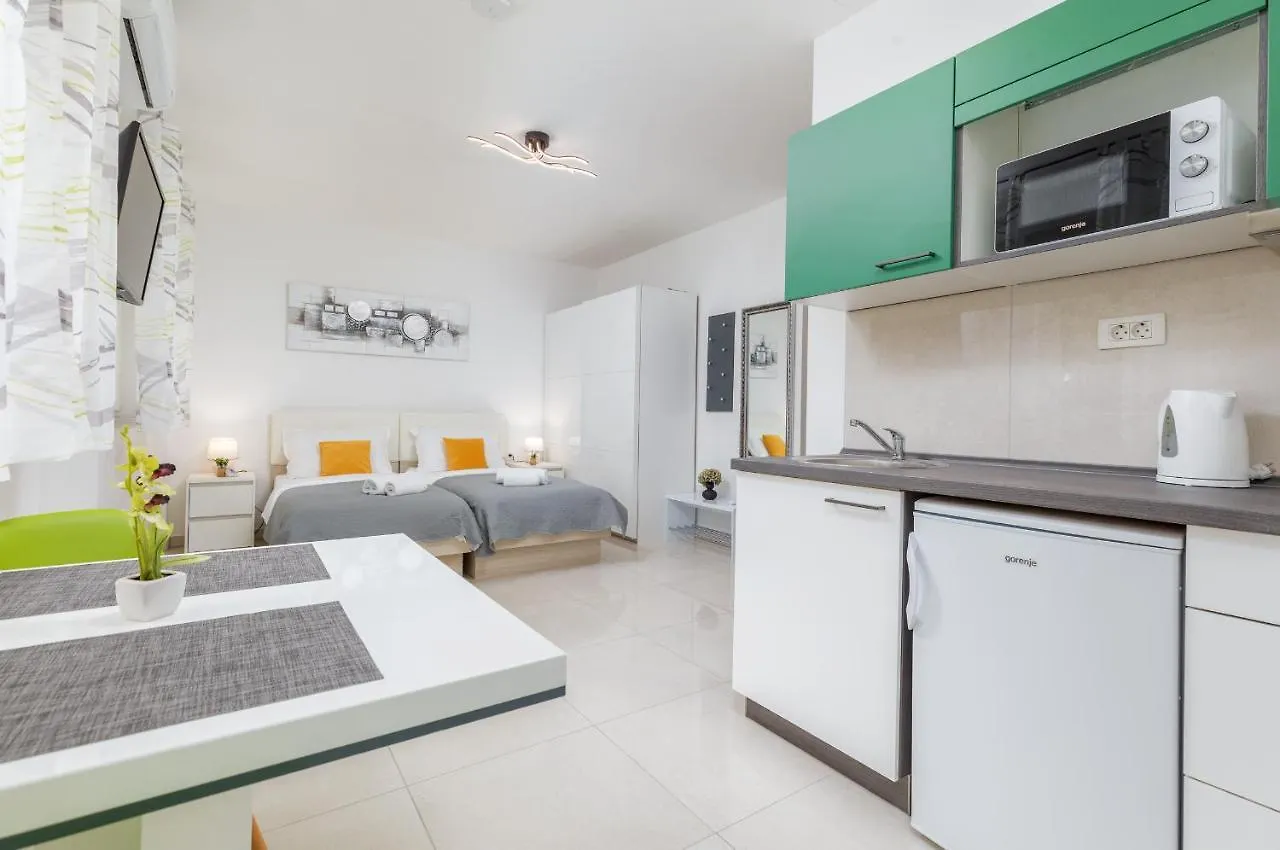 Marine Lux Apartments Pula Kroatien