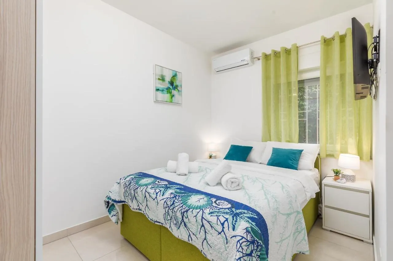 Marine Lux Apartments Pula Kroatien