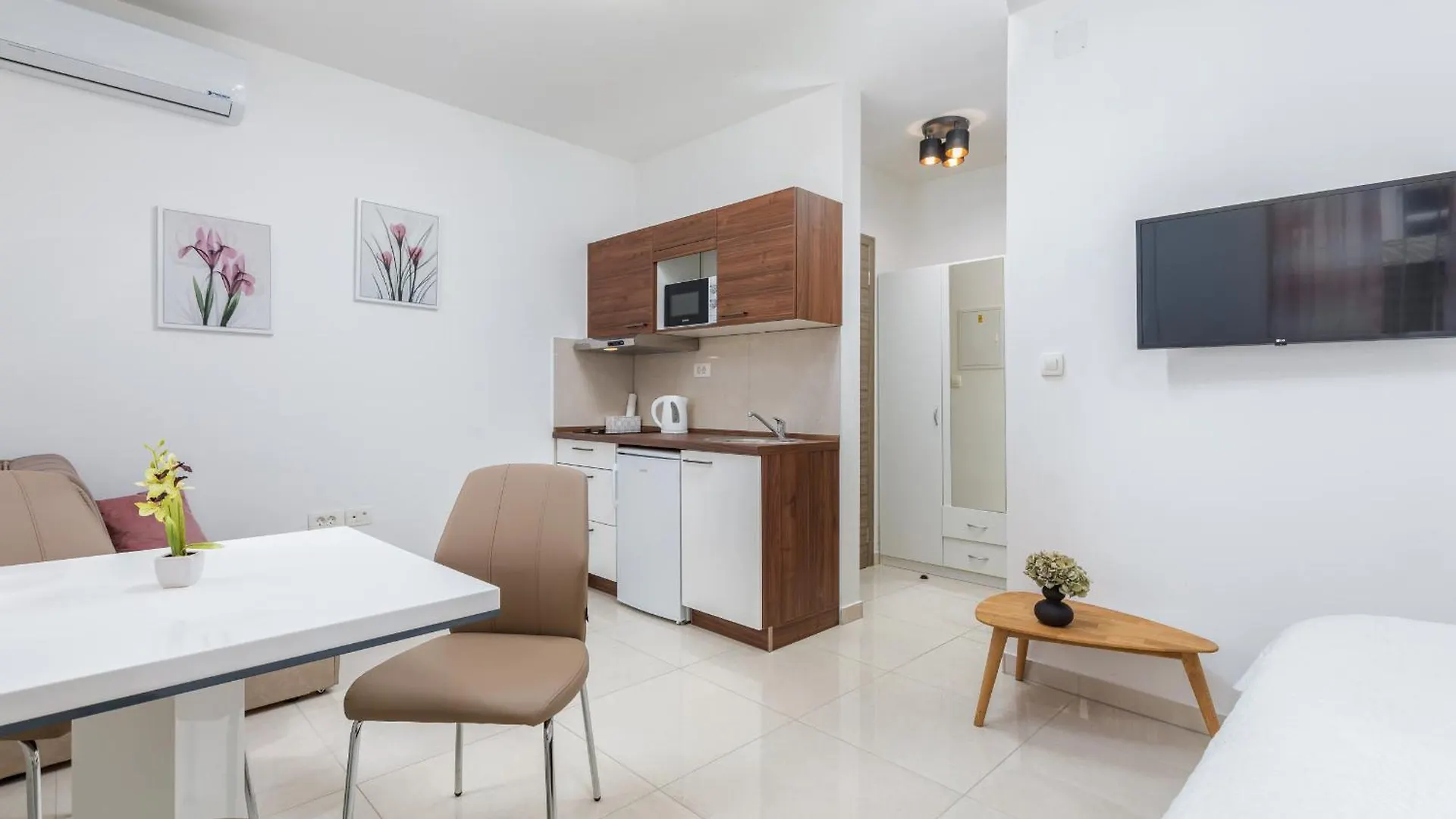 Marine Lux Apartments Póla 0*,  Horvátország