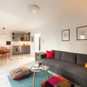 Paha-paha Modern & Full Of Light With Free Parking Apartment Rijeka