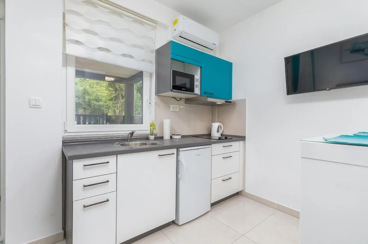 Marine Lux Apartments Pula 0*,  Chorvatsko